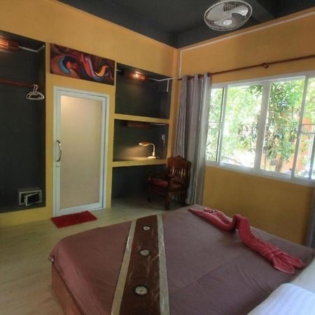 Jj Beach Resort & Jj Seafood Koh Phayam Exterior photo